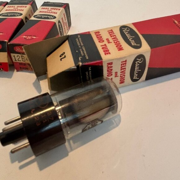 Lot of 8 Vintage Electronic Tubes untested - Picture 9 of 11